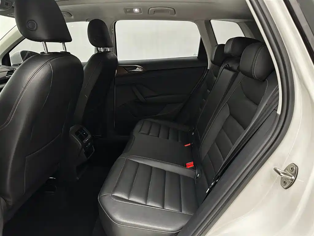 Volkswagen Tharu 2021 Model 280TSI 2WD Comfort Edition фото 23