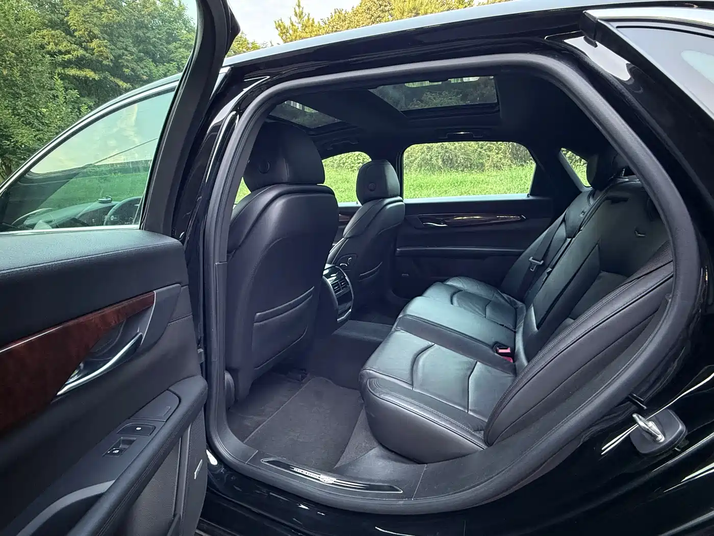 CADILLAC CT6 PLUG IN