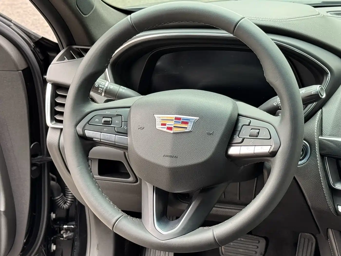 Cadillac CT5 2023 28T Luxury Style (Standard Edition) фото 11