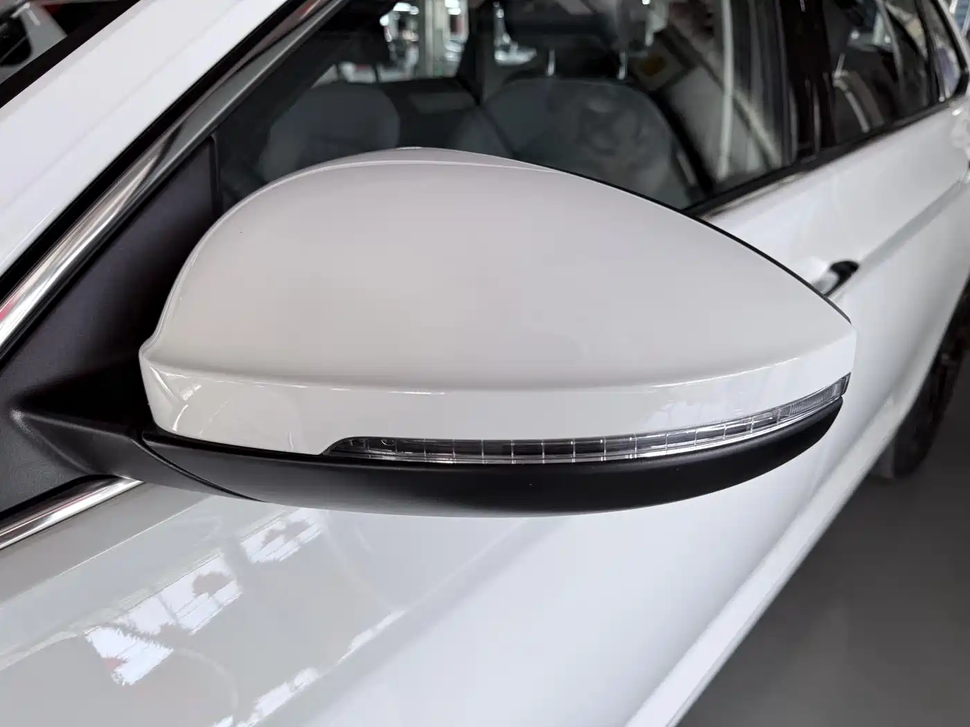 Volkswagen Sagitar 2023 300TSI DSG Excellence Edition фото 7