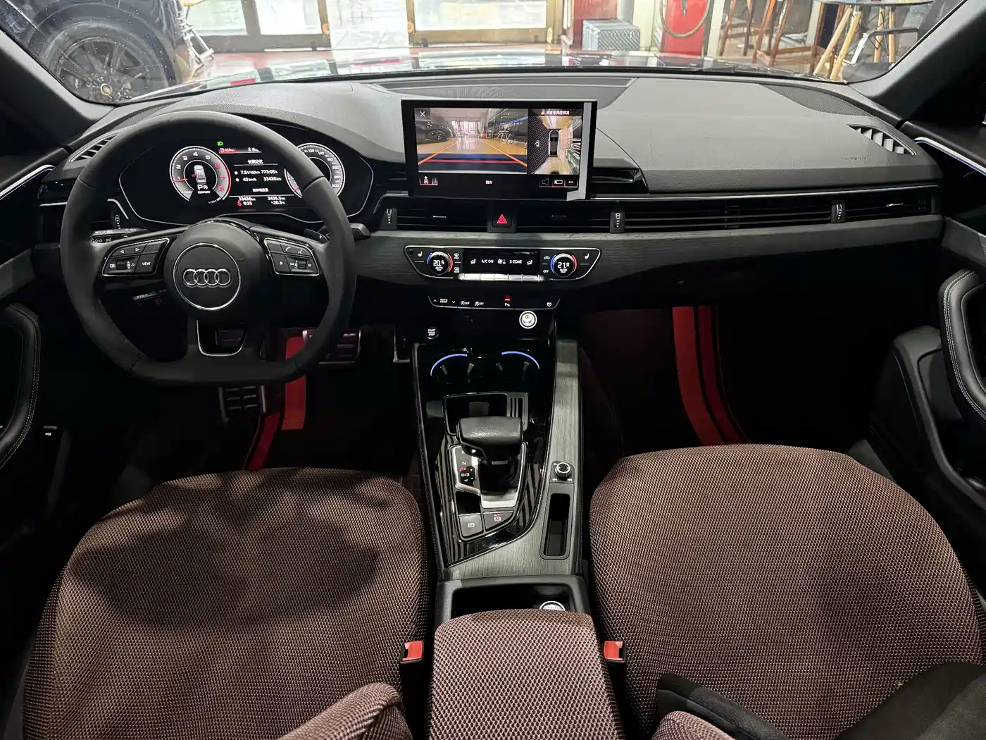 Audi A4L 2023 40 TFSI Luxury Sport фото 4