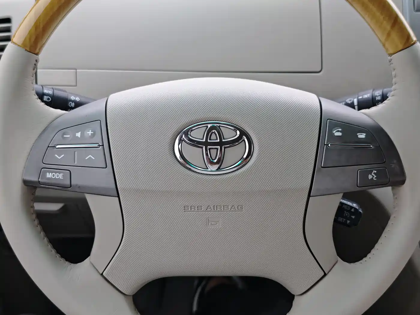 Toyota Previa 2007 3.5L 7-Seater Luxury фото 24