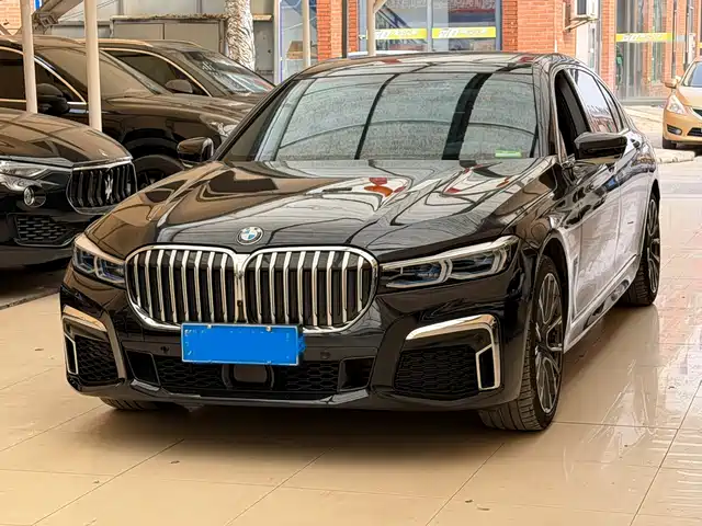 BMW 7 SERIES