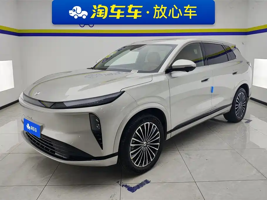 Dongfeng Aeolus L8 2025 Plug-in Hybrid