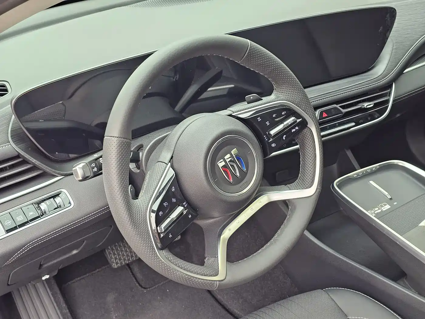 BUICK LACROSSE