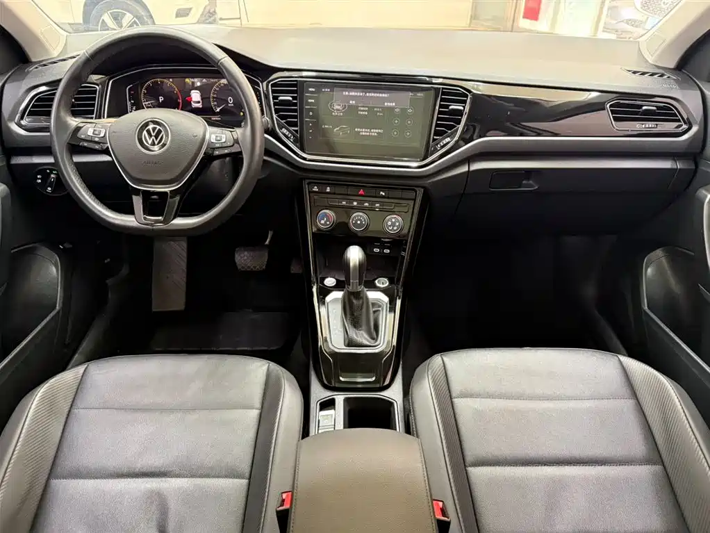 Volkswagen T-ROC 2022 280TSI DSG 2WD Comfort PLUS фото 20
