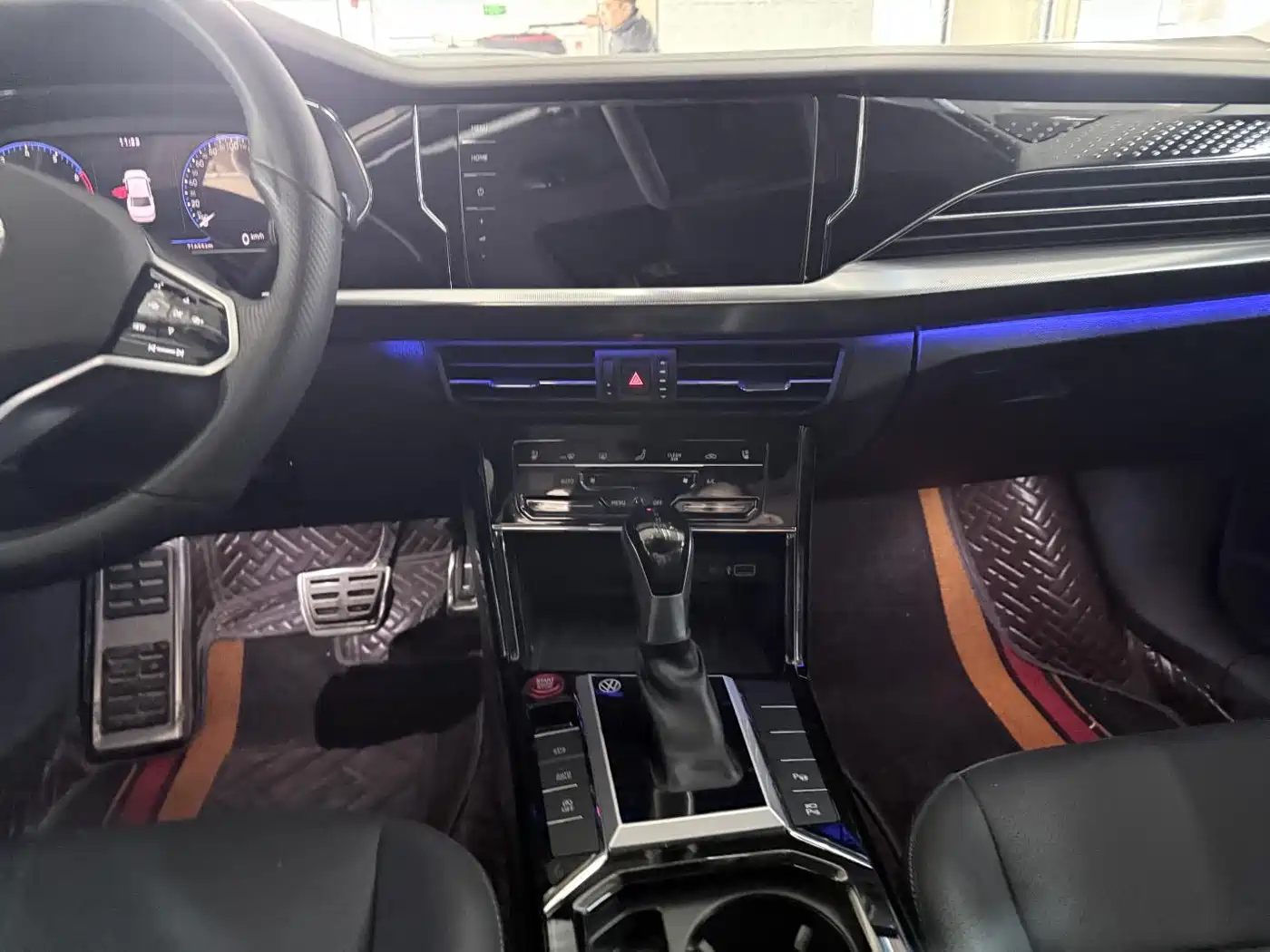 Volkswagen Passat 2023 330TSI Elite Edition фото 16