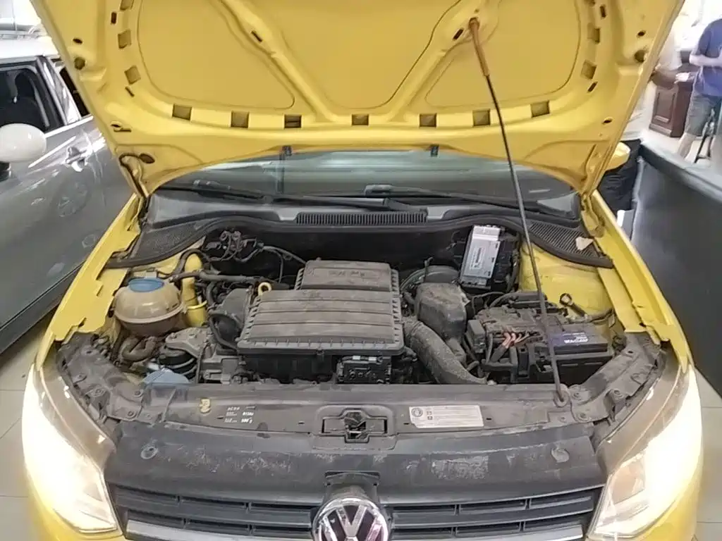 Volkswagen Polo 2015 2014 1.6L Automatic Comfort Edition