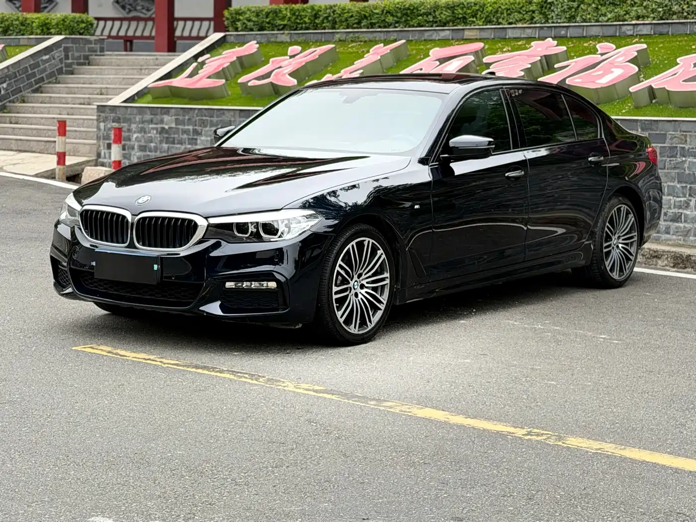 BMW 5 Series 2018 Facelift 530Li Leading M Sport Package