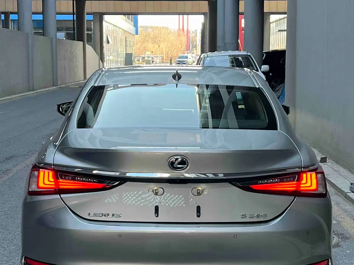 Lexus ES 2023 260 Excellence фото 5