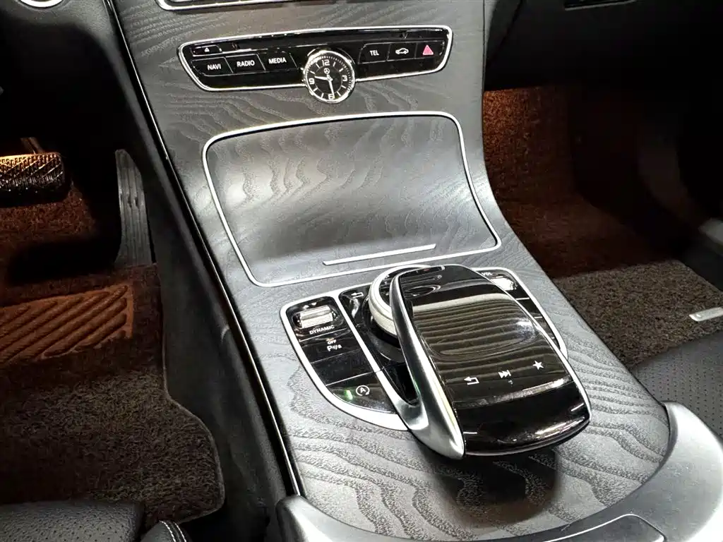 Mercedes-Benz C-Class (Import) 2018 C 200 Estate фото 15
