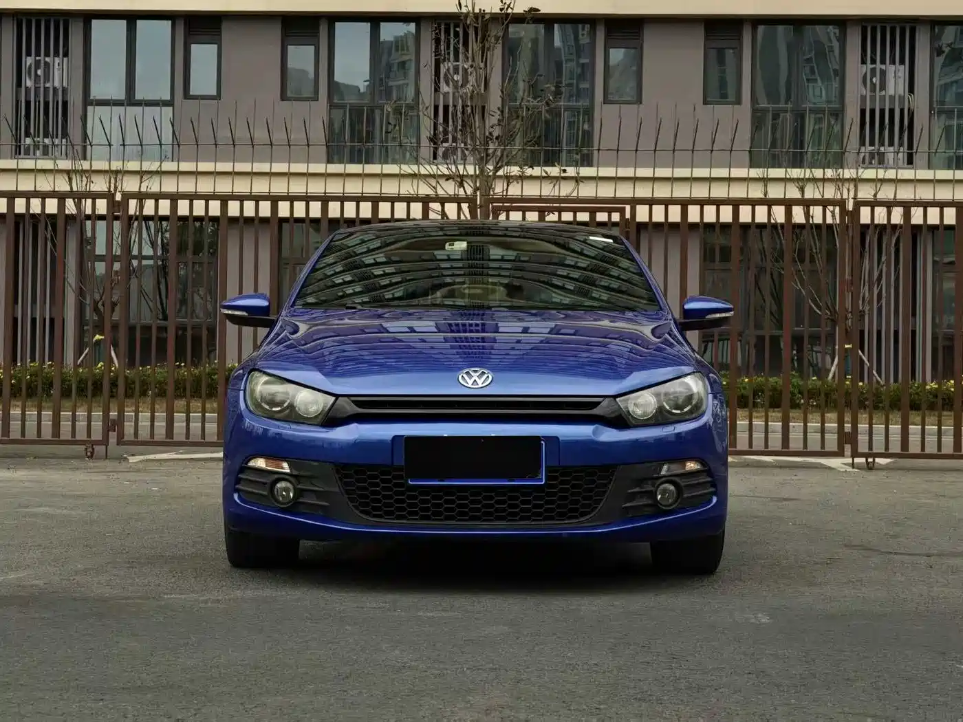 Volkswagen Scirocco 2010 2.0TSI Luxury Edition фото 7