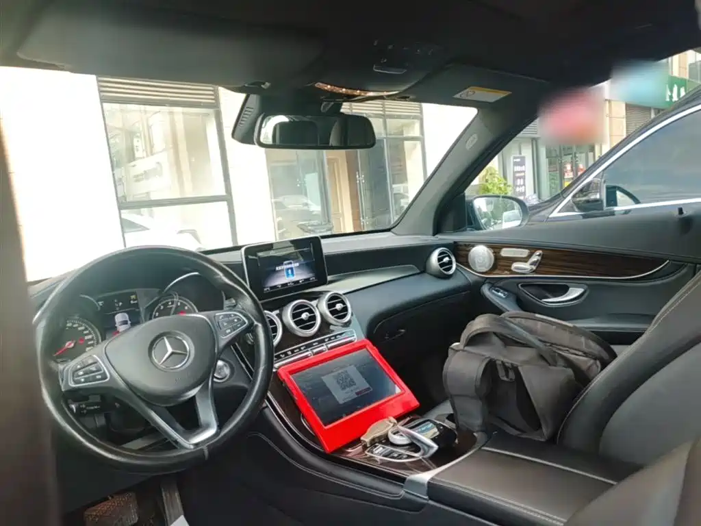 Mercedes-Benz GLC 2017 GLC 260 4MATIC Luxury фото 10