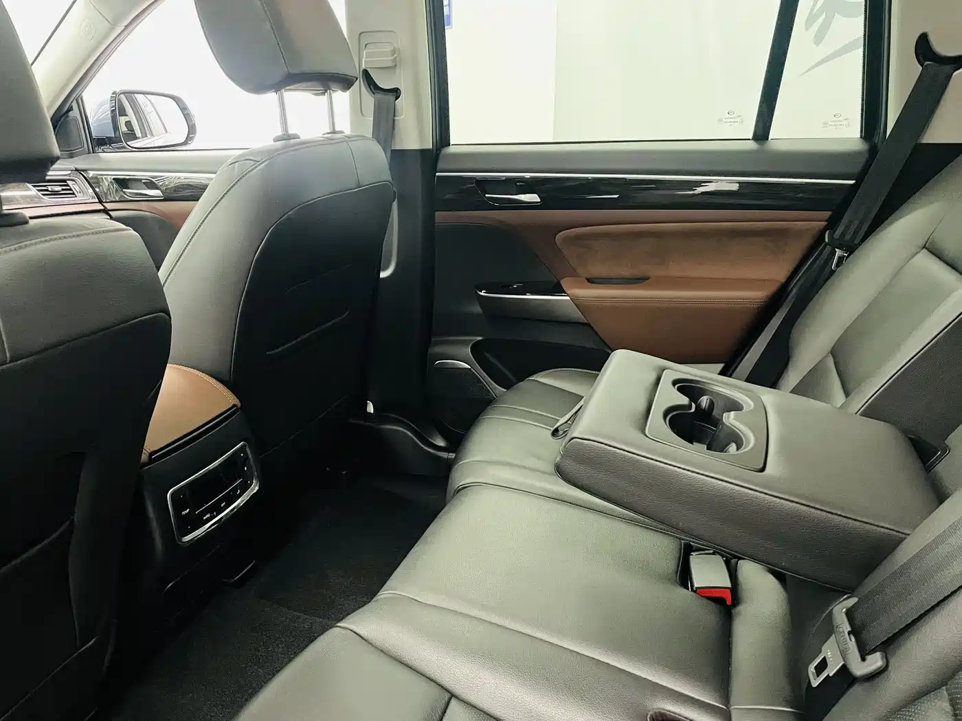 GAC Trumpchi Trumpchi GS8 2019 390T 2WD Luxury Smart Connect Edition (7-seater) фото 10