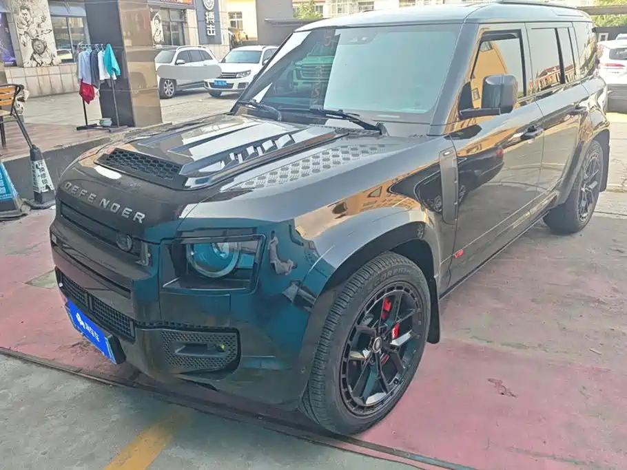 Фото 1 - Land Rover Defender