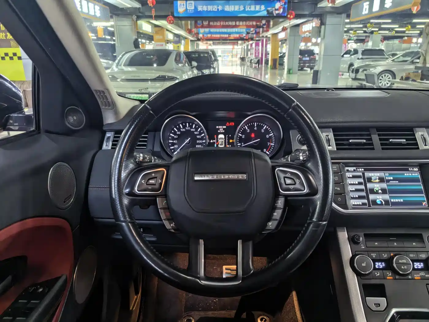 Land Rover Range Rover Evoque 2015 2.0T 5-Door Dynamic Edition фото 7
