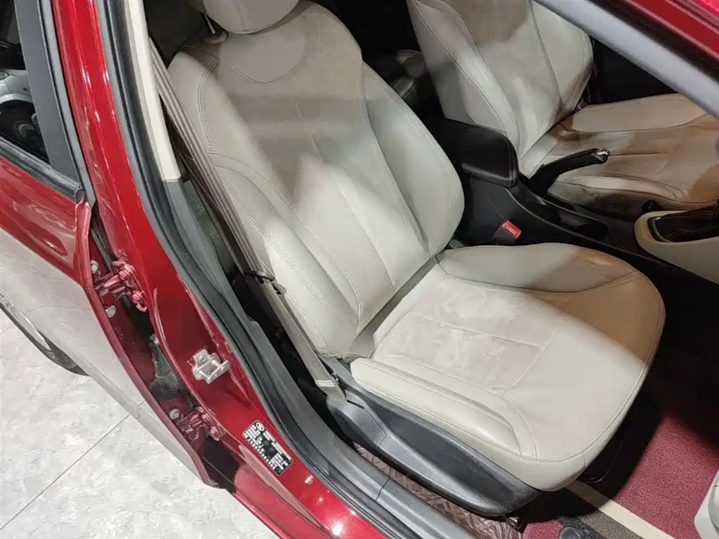 Buick Excelle 2015 15N Automatic Luxury фото 25