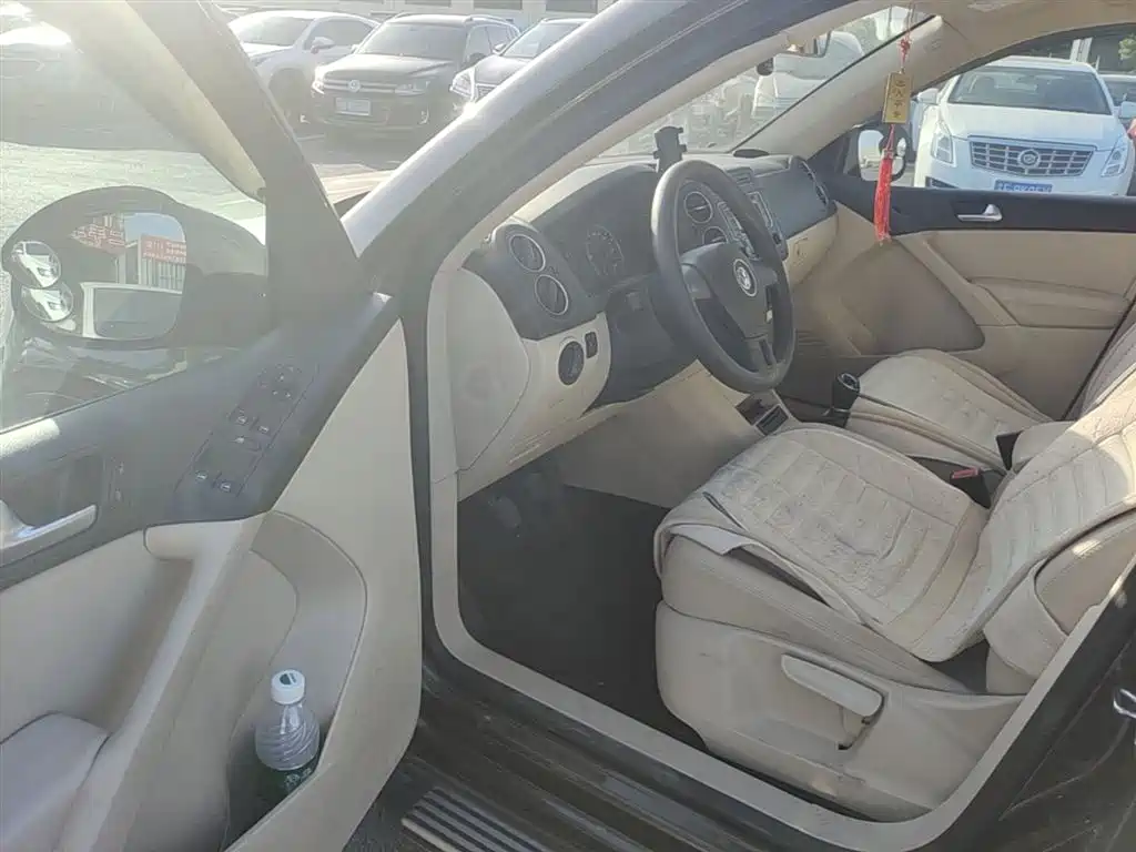 Volkswagen Tiguan 2015 1.8TSI Manual 2WD Trendline фото 16