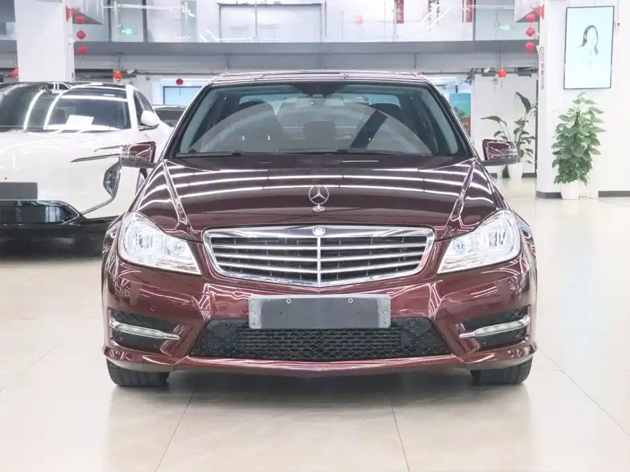 Photo 2 - Mercedes-Benz C-Class