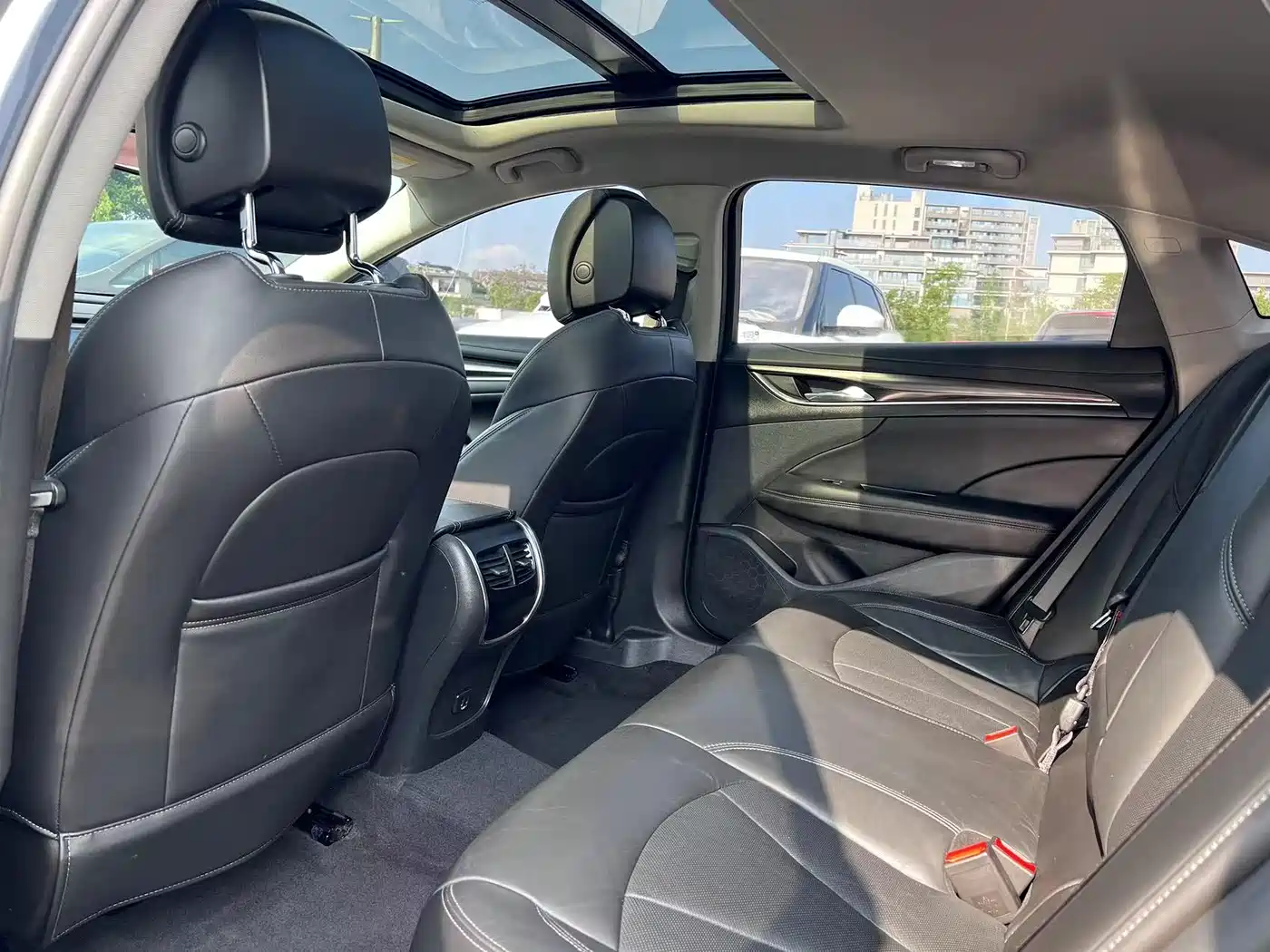 Buick LaCrosse 2018 Model 20T Luxury Edition фото 10