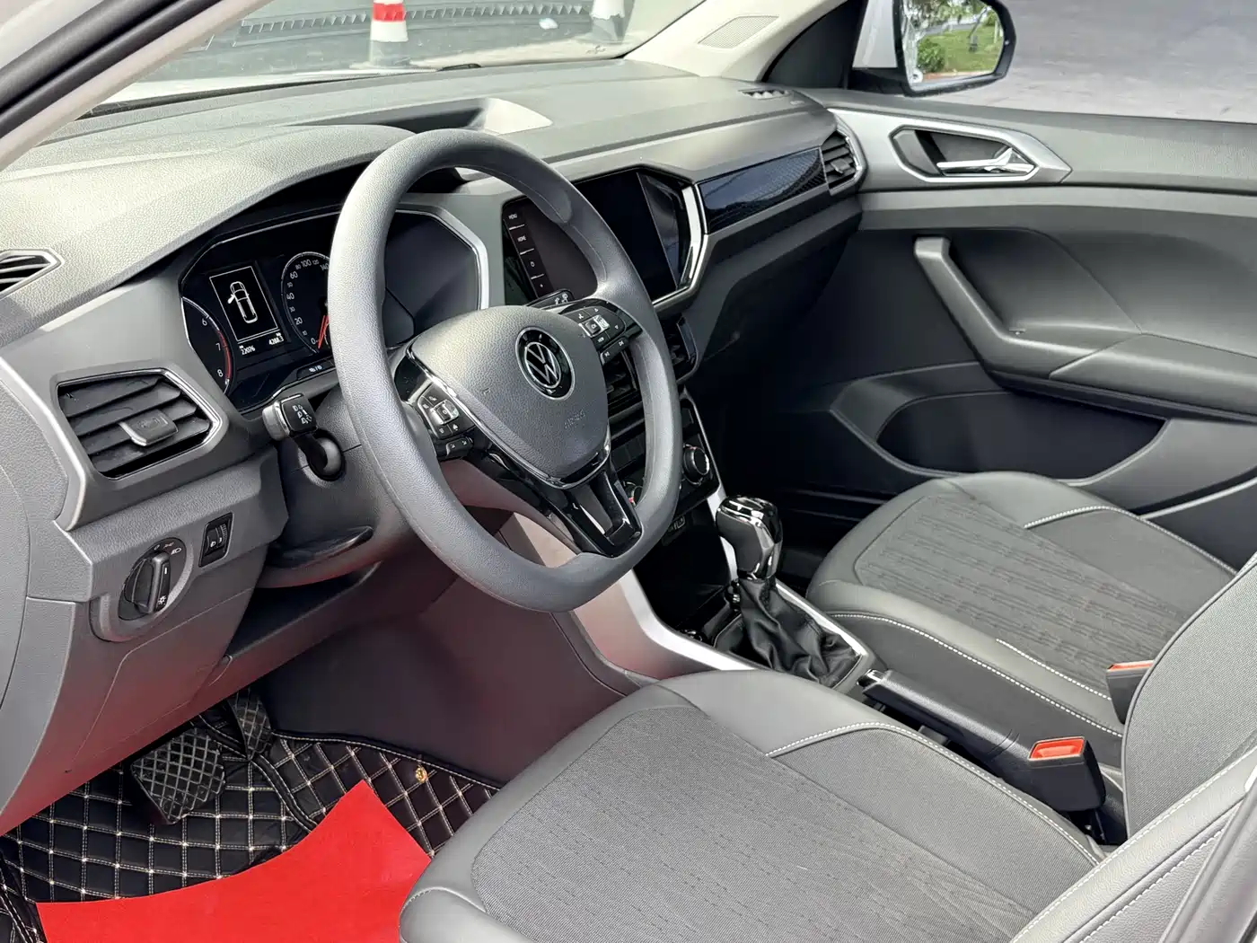 Volkswagen T-Cross 2021 280TSI DSG Comfort Edition фото 13