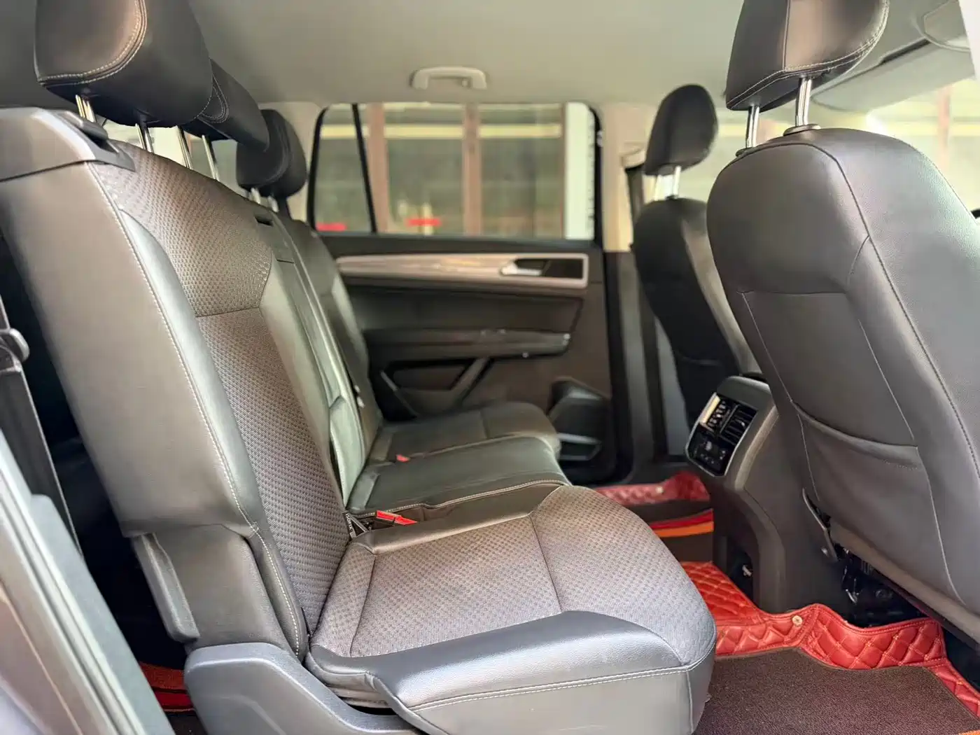 Volkswagen Teramont 2019 380TSI 4WD Comfort China VI фото 9