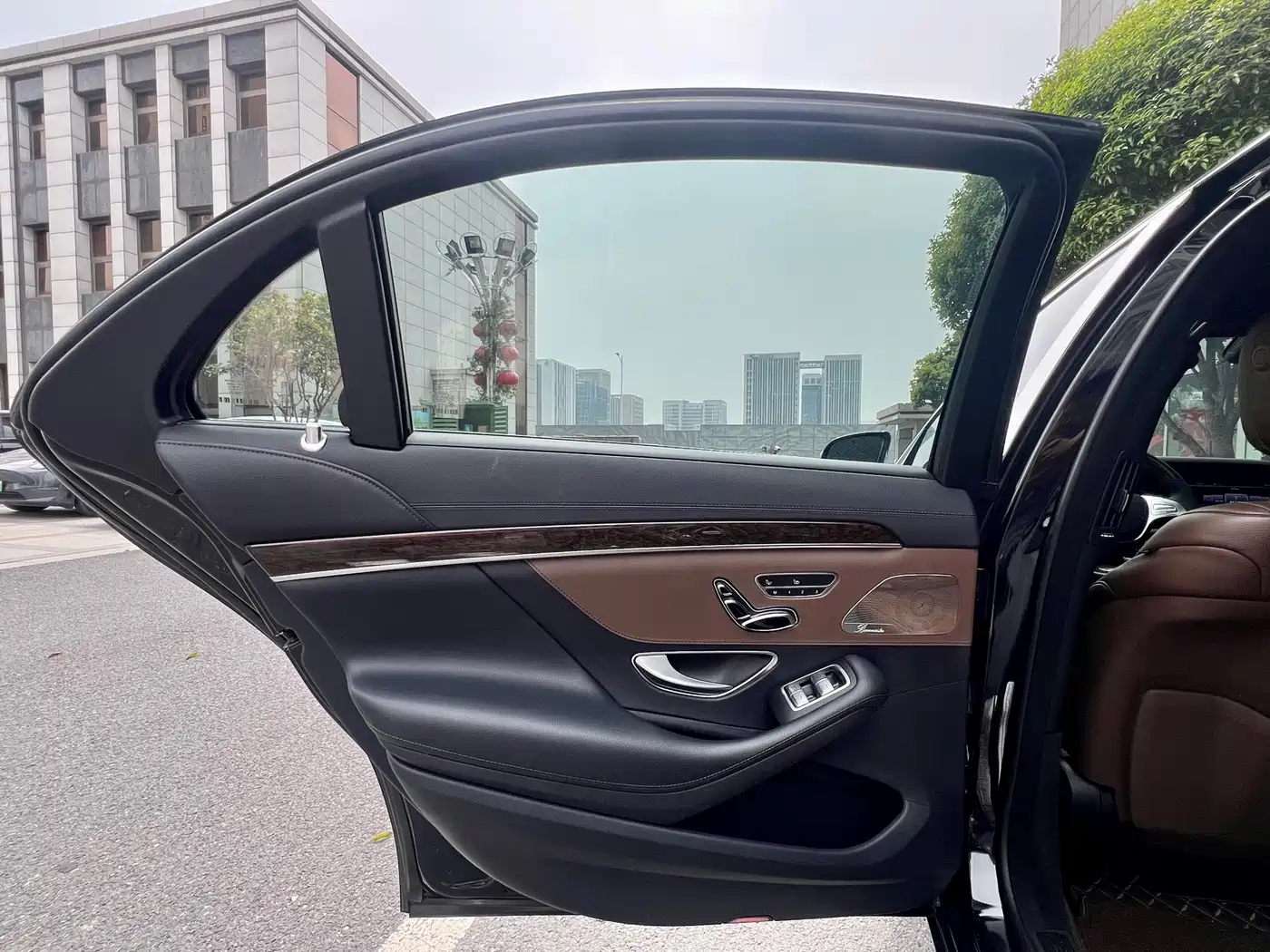 Mercedes-Benz S-Class 2016 S 320 L Luxury фото 14
