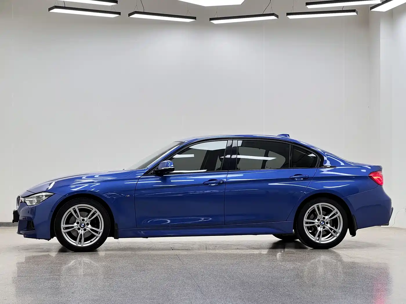 BMW 3 Series 2019 320Li M Sport Package фото 4