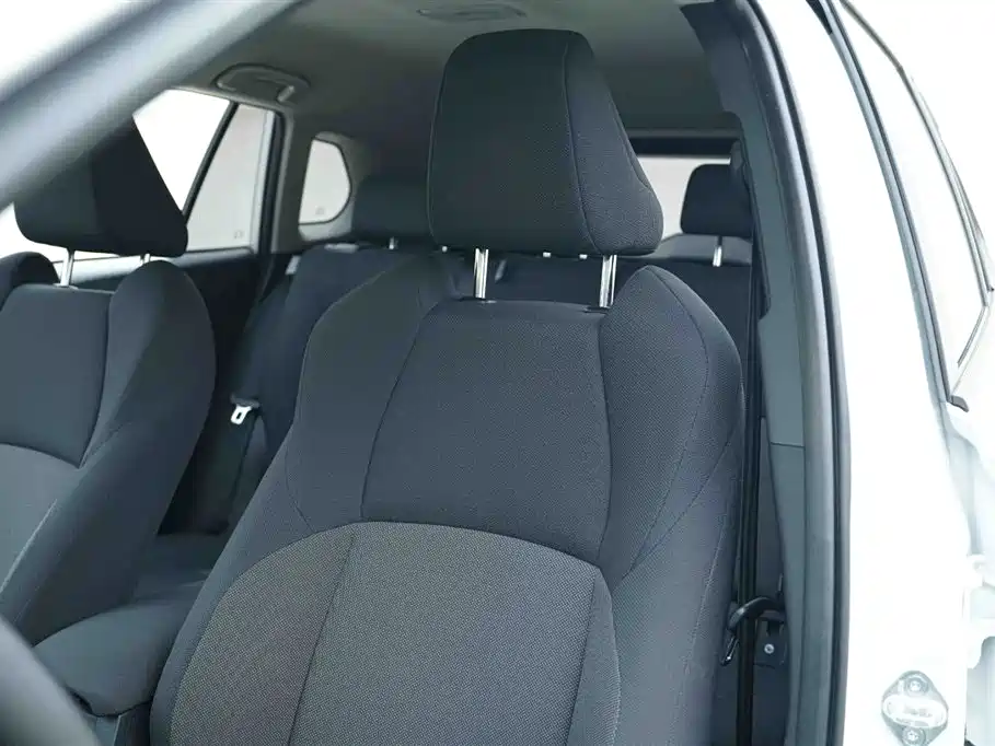Toyota Frontlander 2024 2.0L CVT Elite Edition фото 11