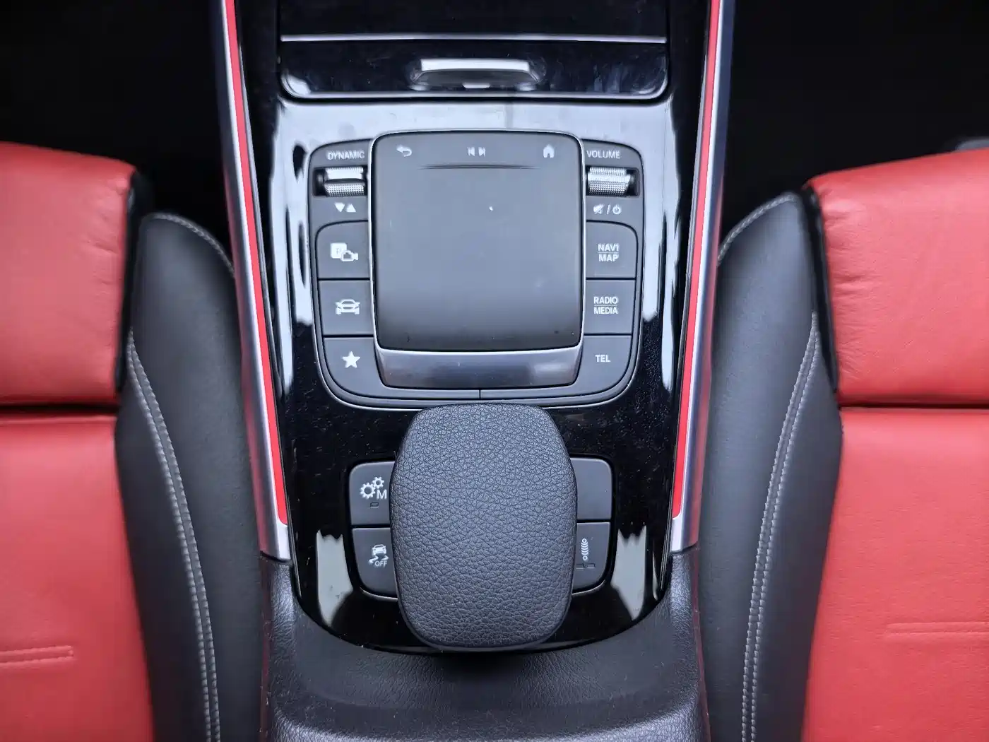 Mercedes-Benz GLB AMG 2023 Model AMG GLB 35 4MATIC фото 10