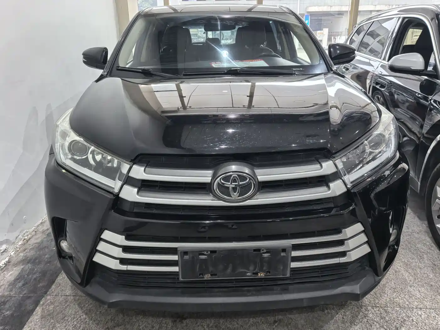 TOYOTA HIGHLANDER
