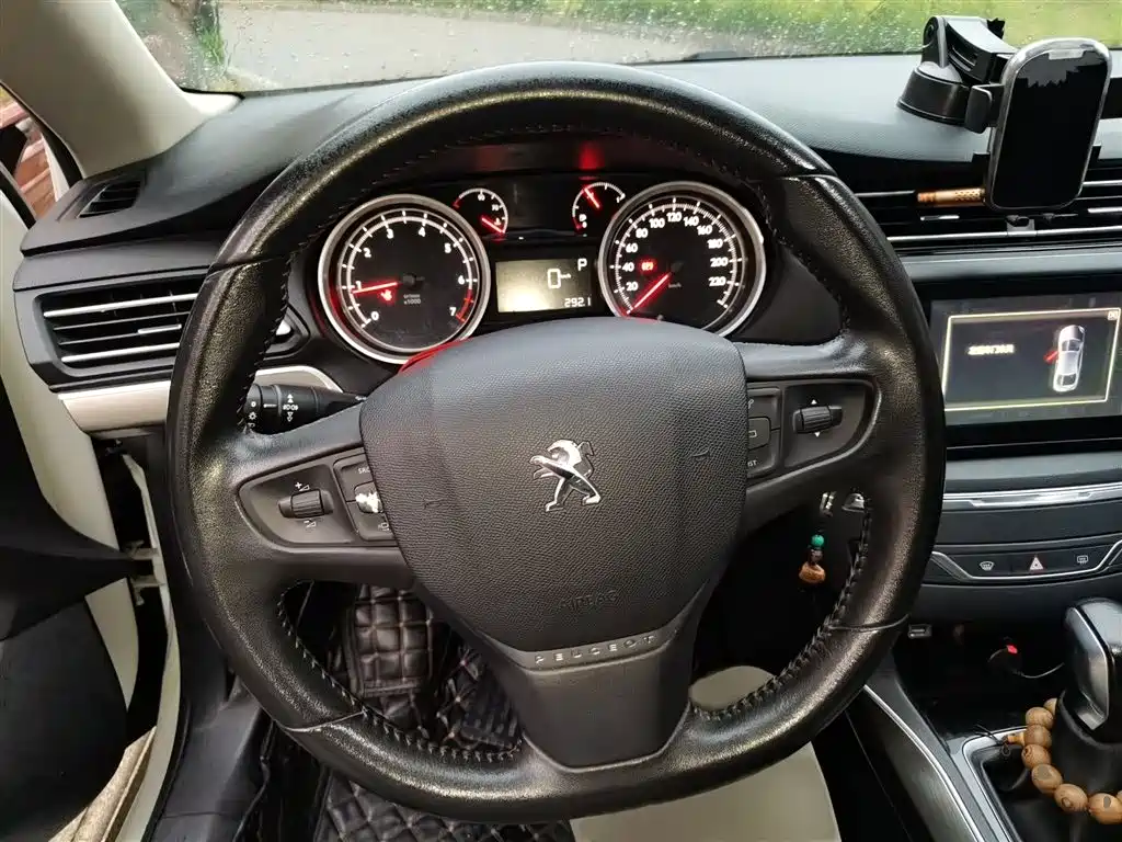 Peugeot 408 2014 1.8L Automatic Luxury Edition фото 3