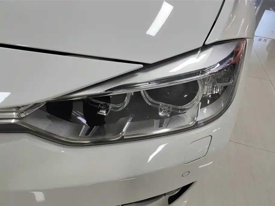 BMW 3 Series 2014 320Li Fashion фото 5