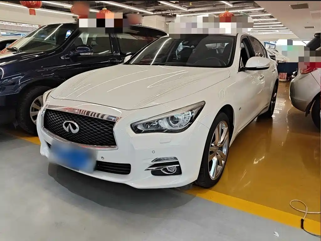 Фото 1 - Infiniti Q50L