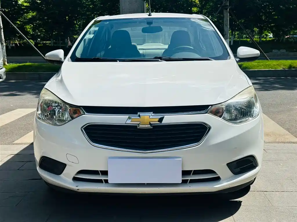 Chevrolet Sail 2015 Sail 3 1.3L Manual Ideal Edition фото 2