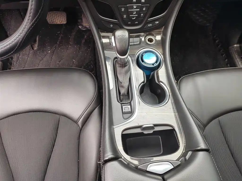 Buick Envision Plus 2021 532T FWD Leading Trim фото 10