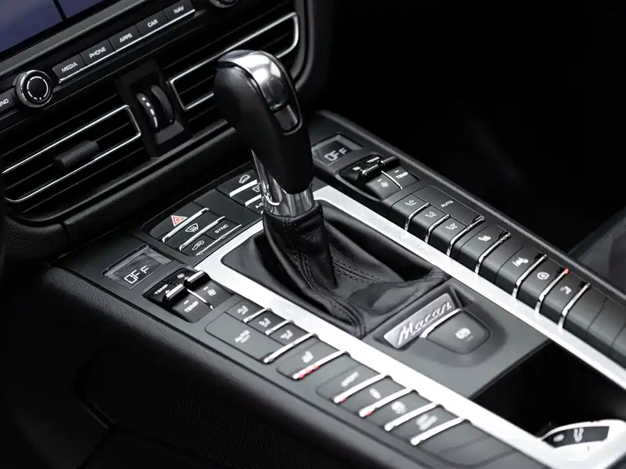 Porsche Macan 2020 Macan 2.0T фото 14