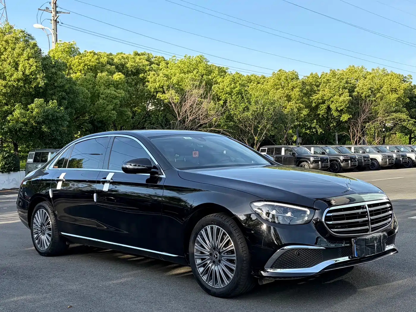 Mercedes-Benz E-Class 2023 E 300 L Luxury фото 3