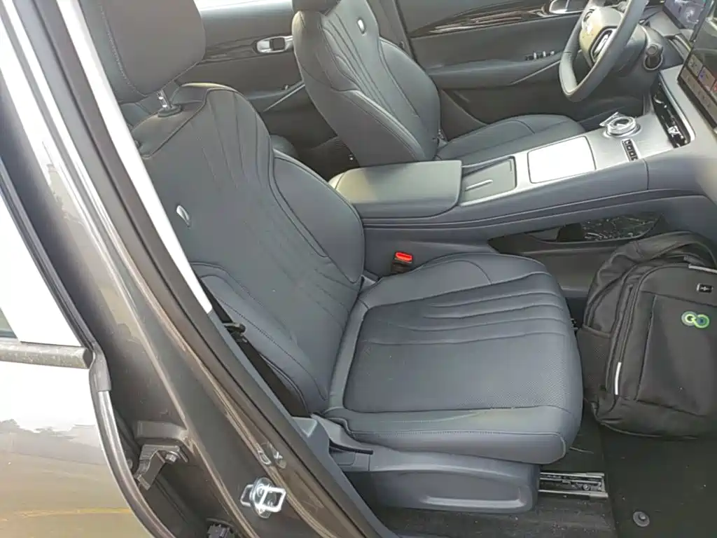 Geely Galaxy Galaxy E5 2026 2026 530km Voyager Edition