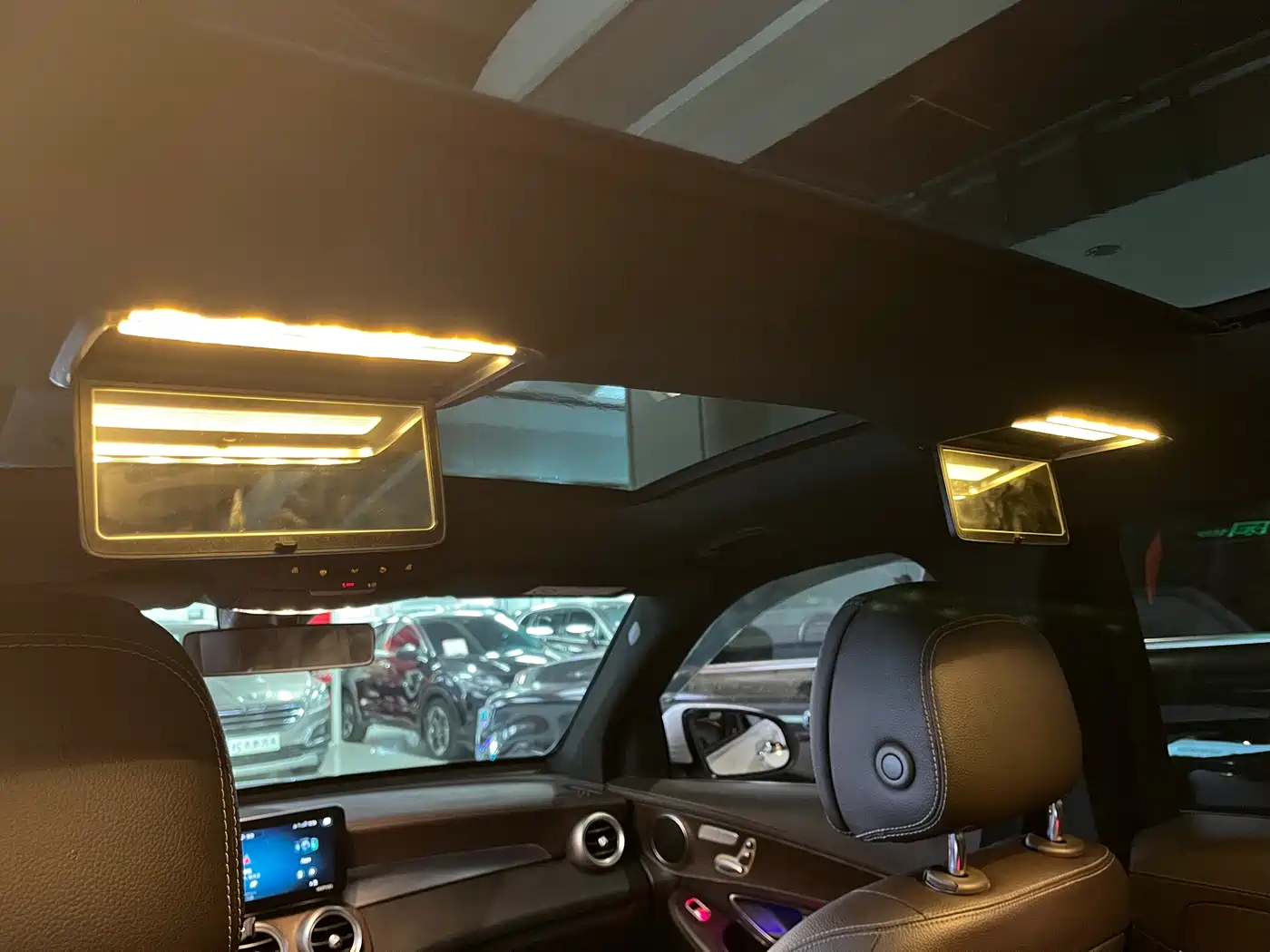 Mercedes-Benz GLC 2022 Facelift GLC 260 L 4MATIC Luxury Model фото 31