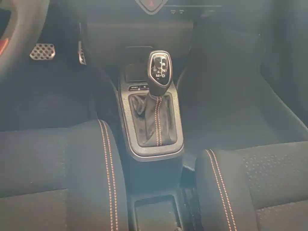 Geely Yuanjing X1 2018 2017 1.3L Auto Fun Edition