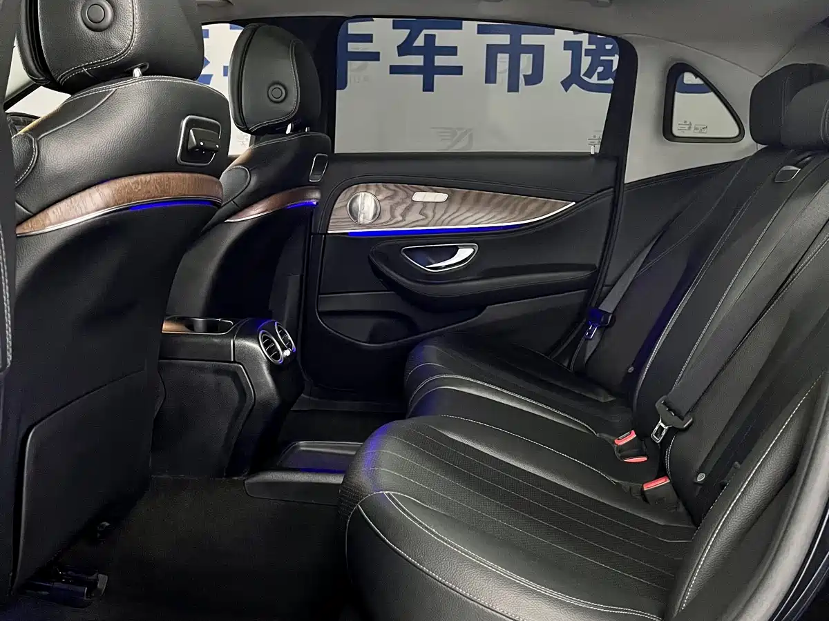 Mercedes-Benz E-Class 2019 E 300 L Fashion фото 10
