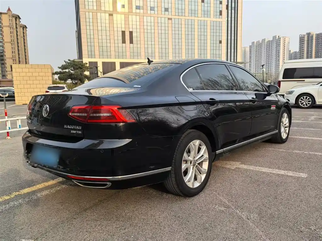Volkswagen Magotan 2019 330TSI DSG Luxury Class China VI фото 6