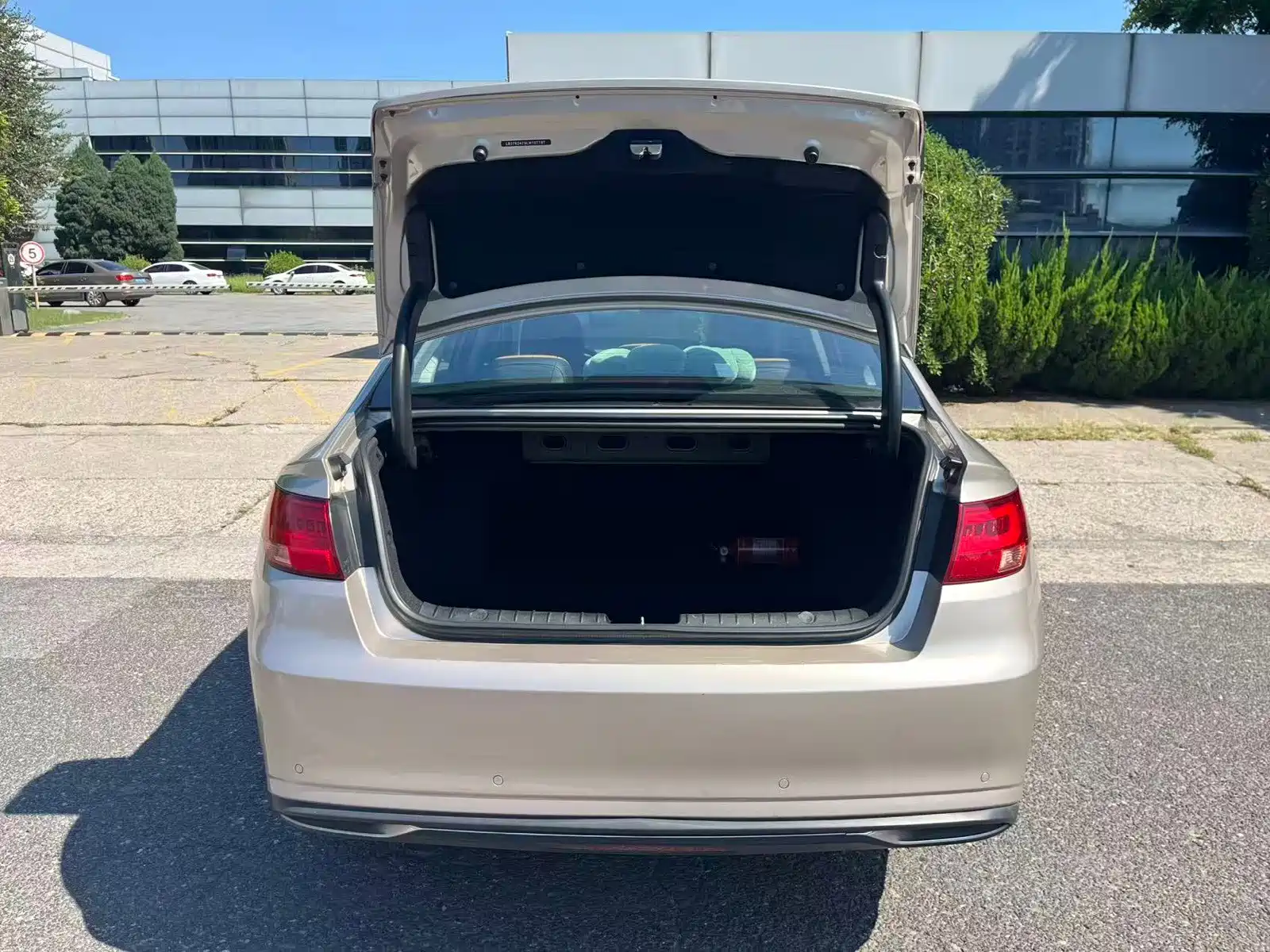 Фото 5 - Geely Emgrand GL