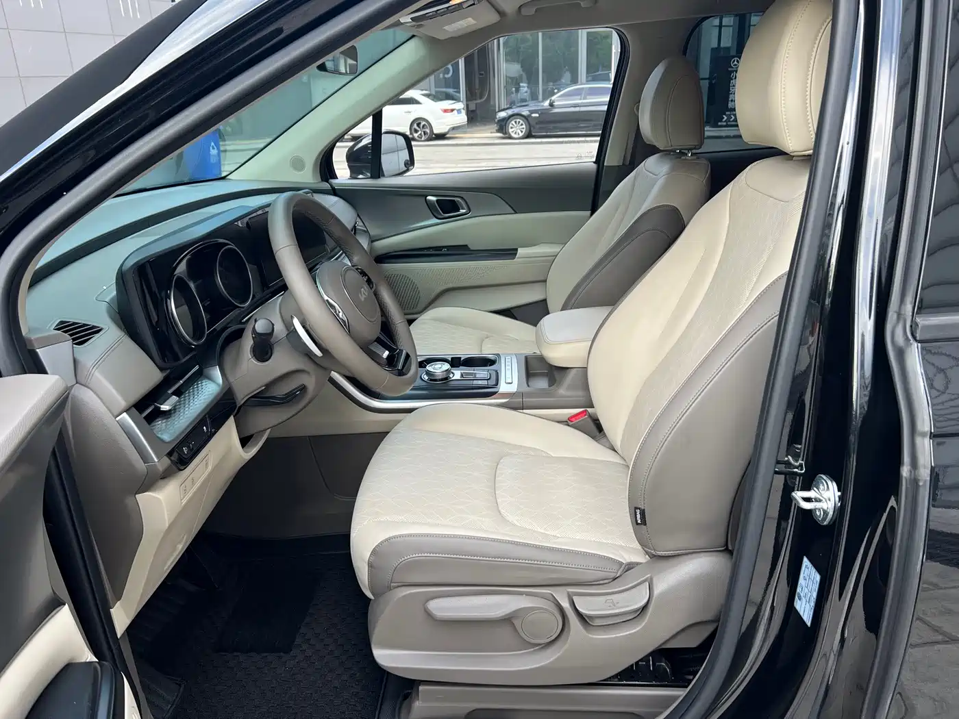 Kia Carnival 2023 2021 2.0T Luxury Edition