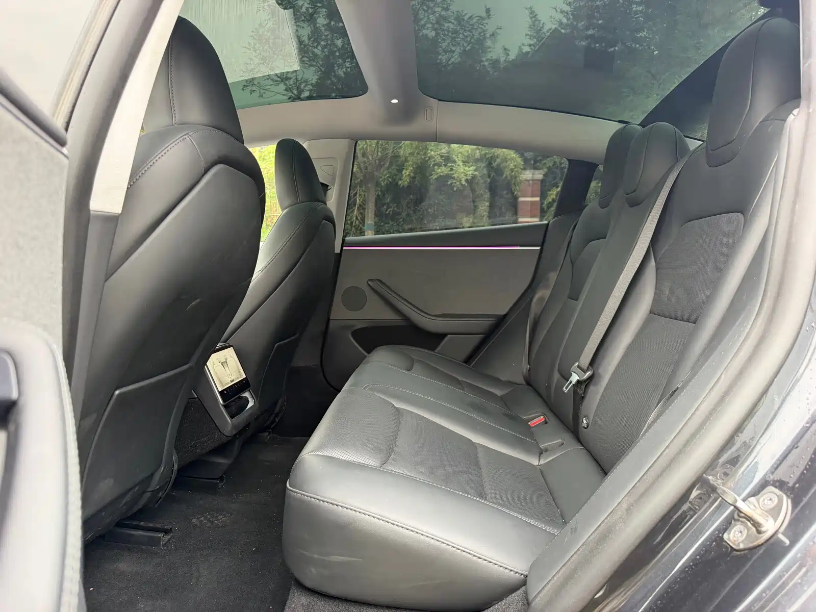 Фото 9 - Tesla Model 3