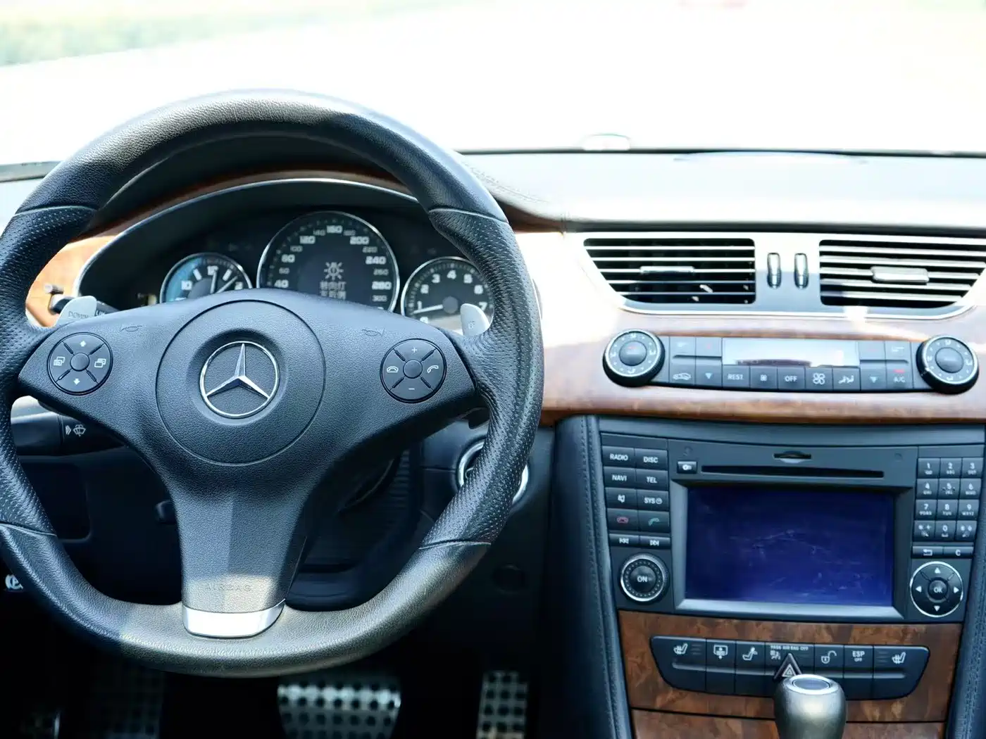 Mercedes-Benz CLS AMG 2008 AMG CLS 63 фото 8