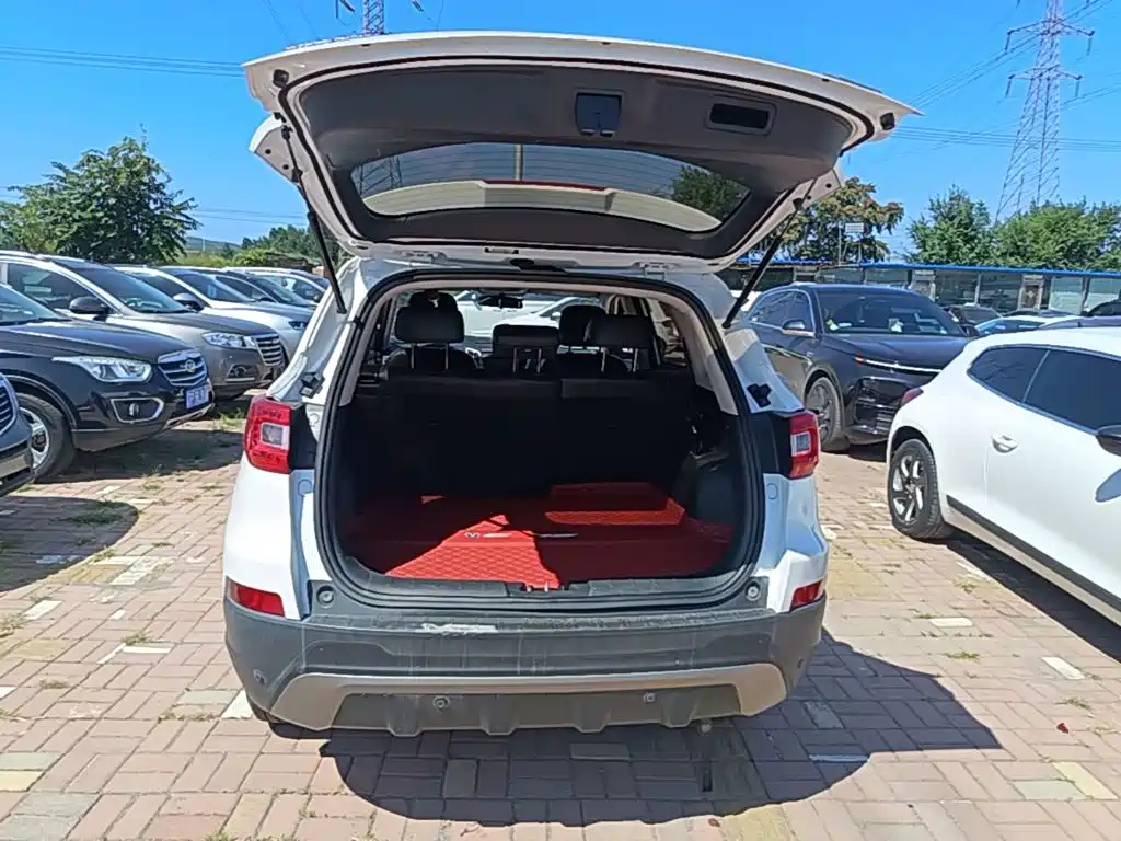 Photo 19 - Changan CS75