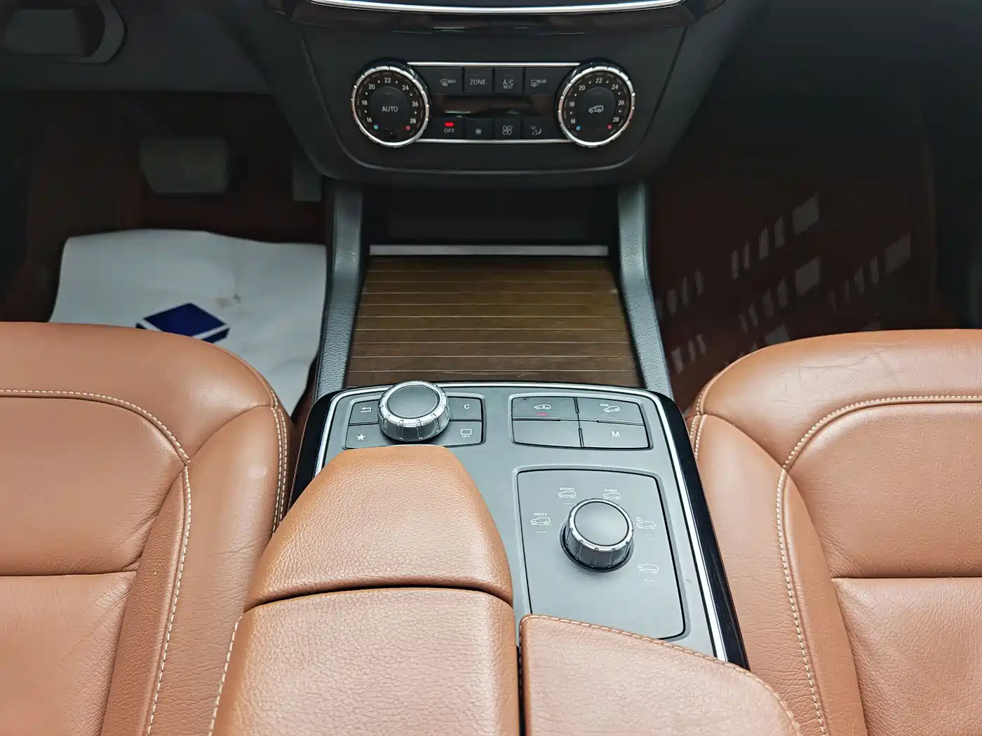 Mercedes-Benz GLS 2018 GLS 400 4MATIC Luxury фото 16