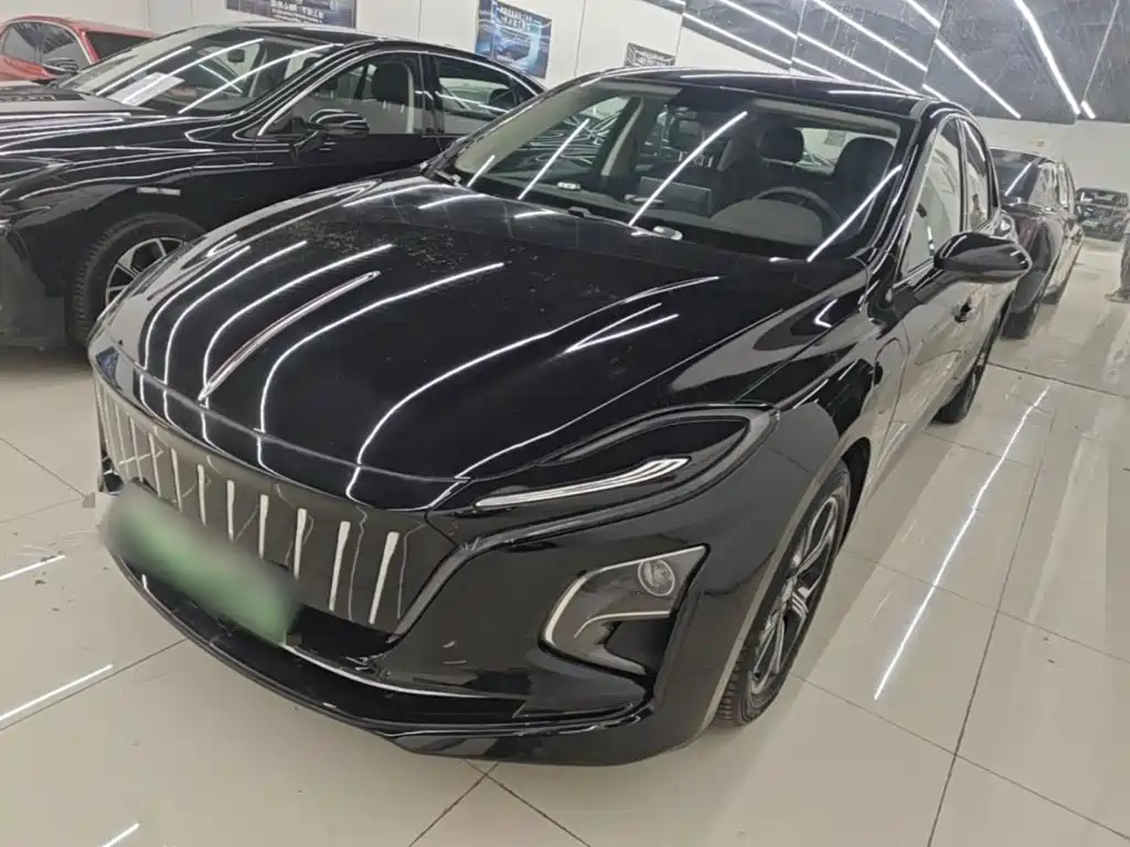 Hongqi E-QM5 2023